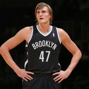  联盟调查76人违规接触自由球员