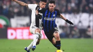  罗马德比战平局收场留遗憾  