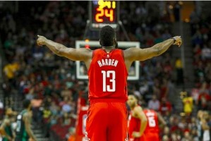  昂热保级关键战，客场逆转梅斯  