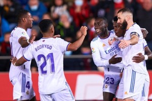  意甲金靴争夺白热化四大射手差距缩小  