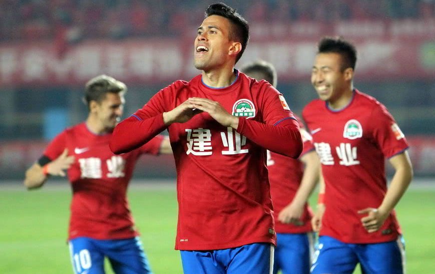  波尔多青年军崛起跻身积分榜前三  